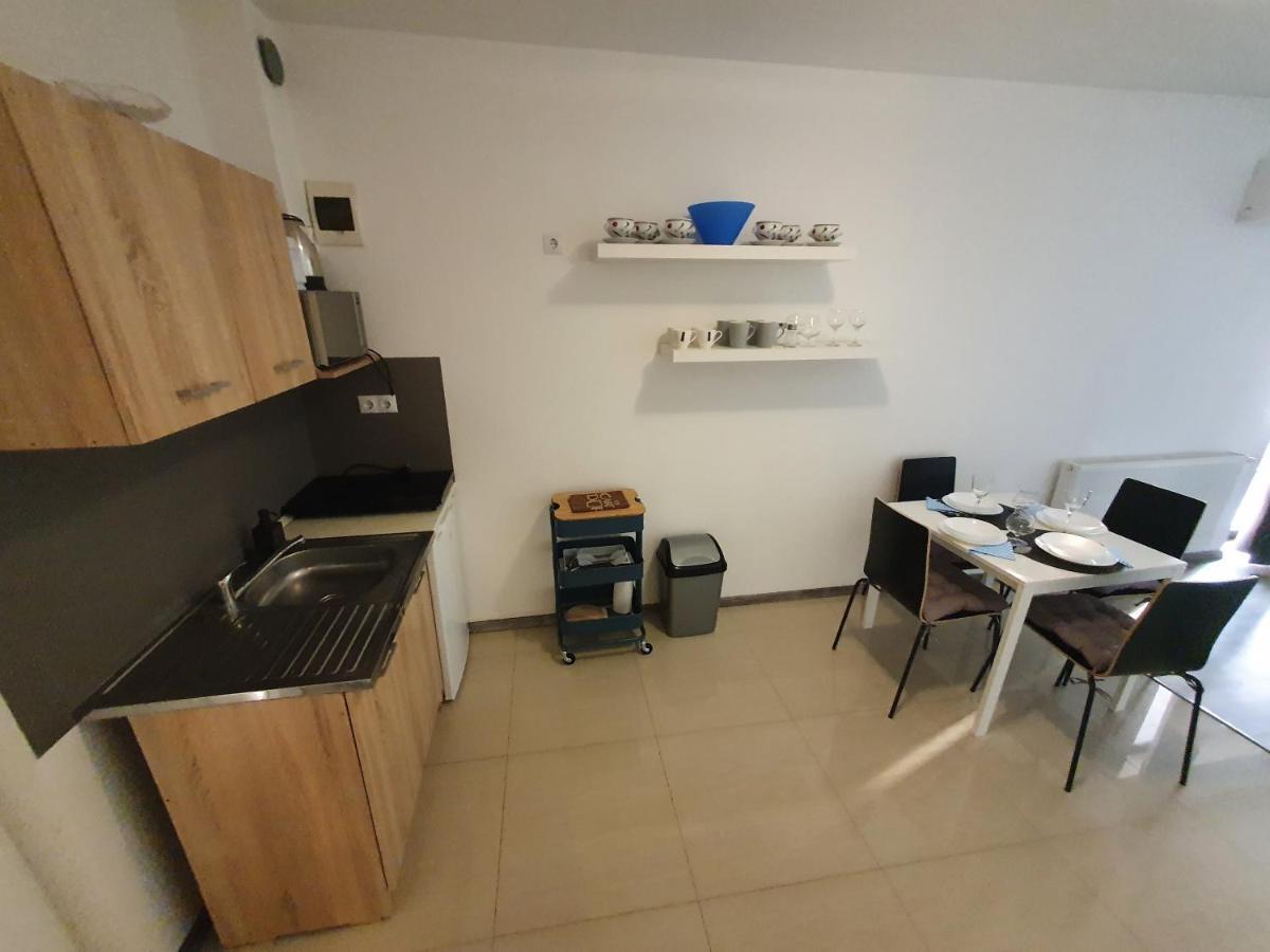 Апартаменты Lexi Apartman Хайдусобосло Экстерьер фото